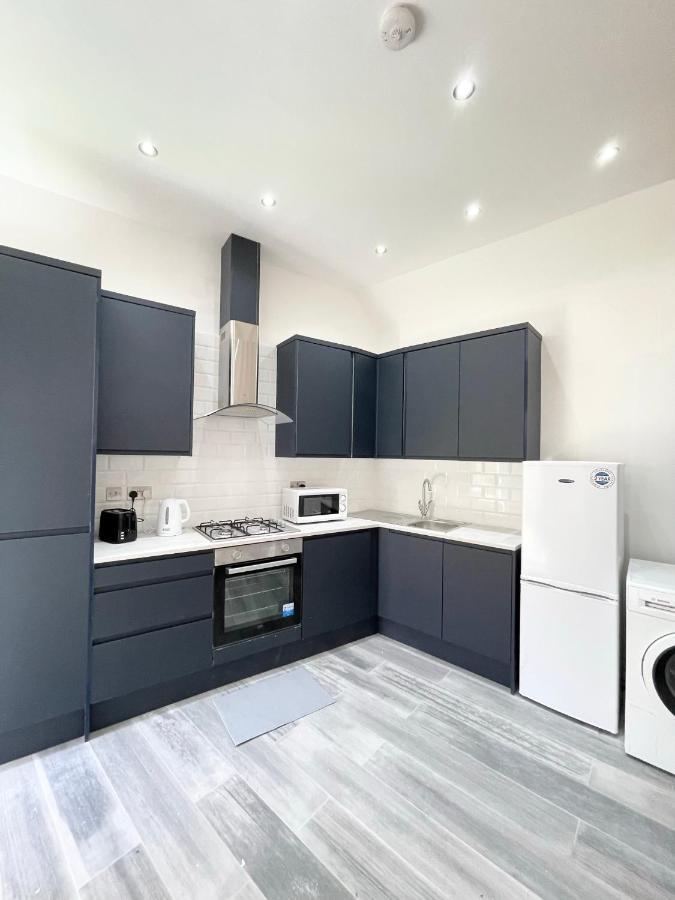Lovely 4 Bed Apartment Perfect For Families! Londyn Zewnętrze zdjęcie